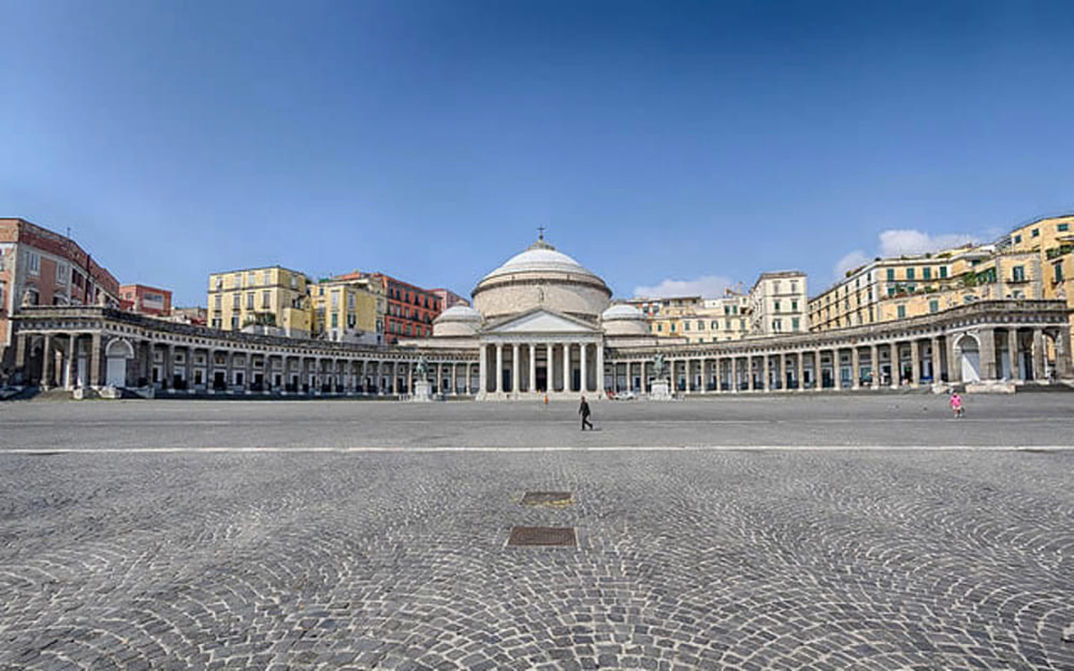 Piazza Plebiscito, Napoli