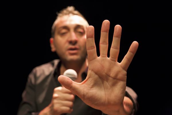 non chiamatemi maestro corrado d'elia